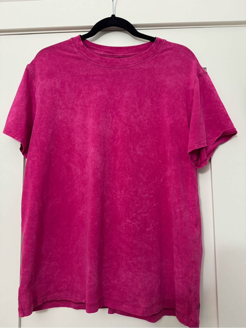 lululemon athletica Women's Vintage Wash Crew Tee - Hot Pink